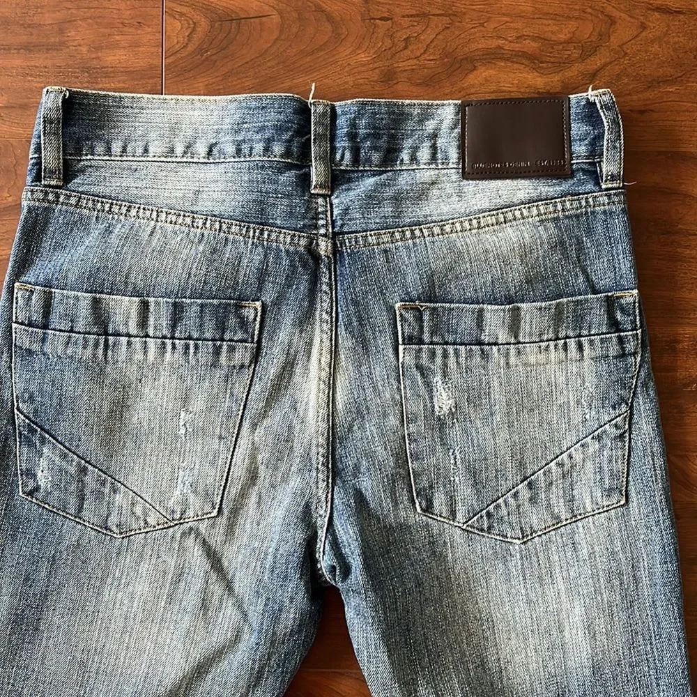 ⭐️3/$15 Men’s  Jeans - Picture 11 of 12